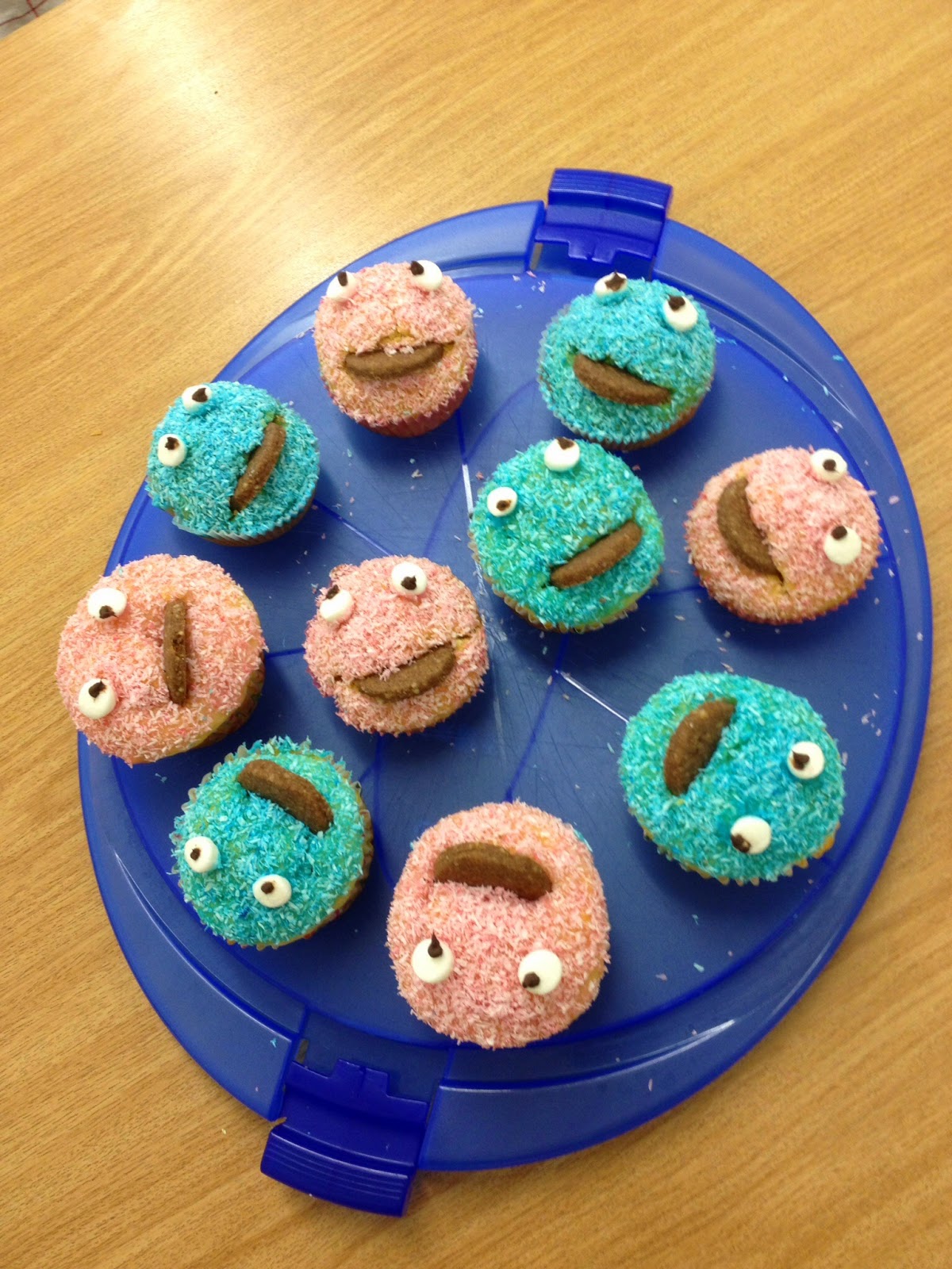Ein Stuck Heile Welt Monster Cupcakes