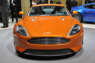 2012 Aston Martin DBS Pictures