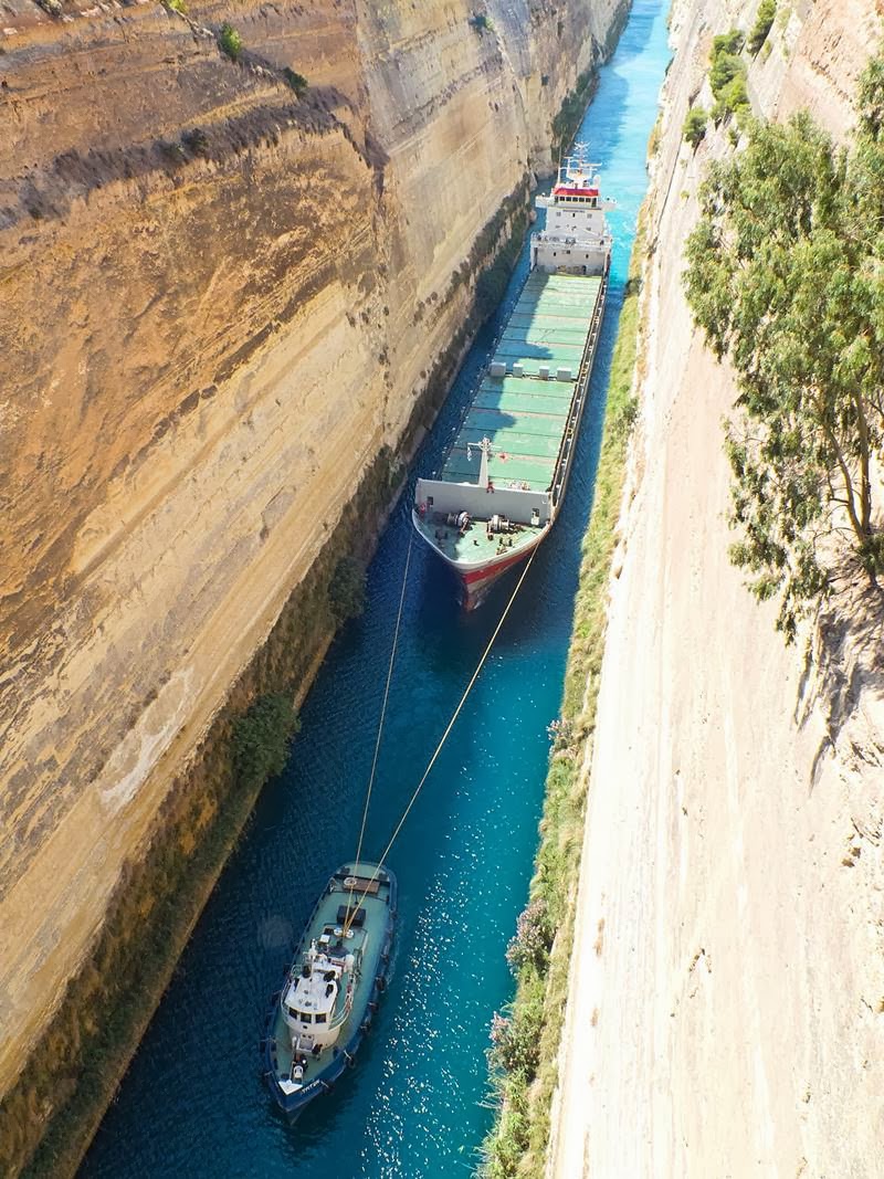 The narrowest ship channel in the world The narrowest ship channel in the world