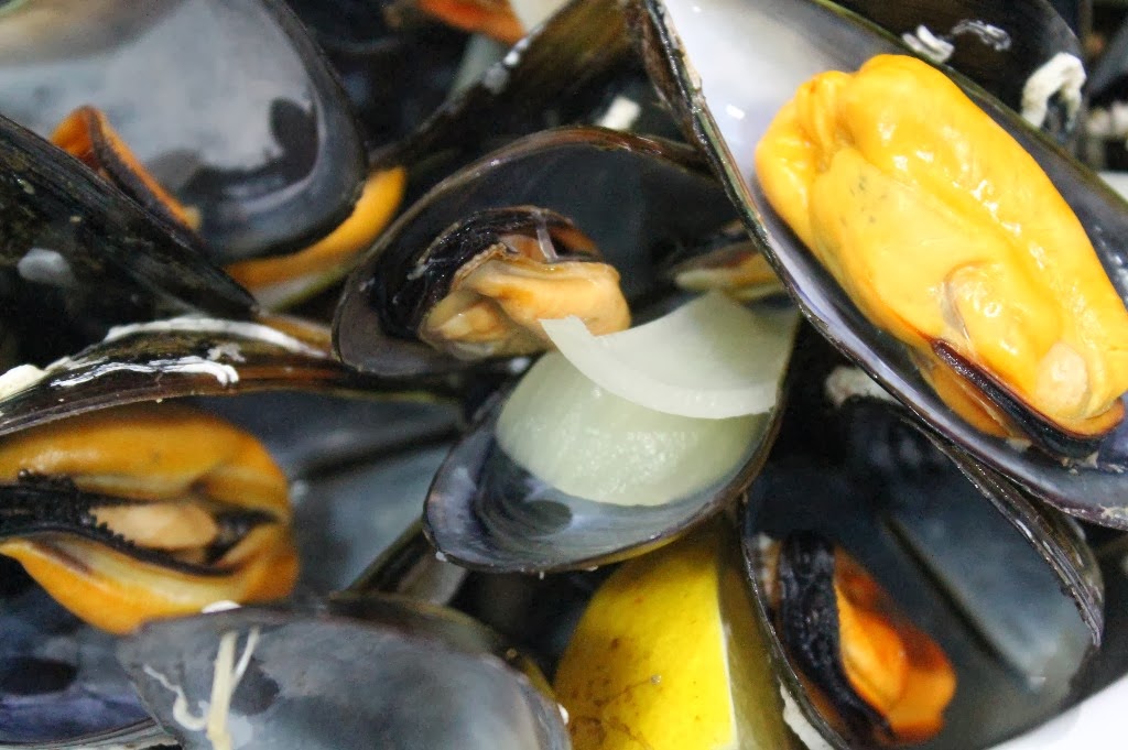 YOLANDA PINCHOLOS COOKING: Mejillones al vapor