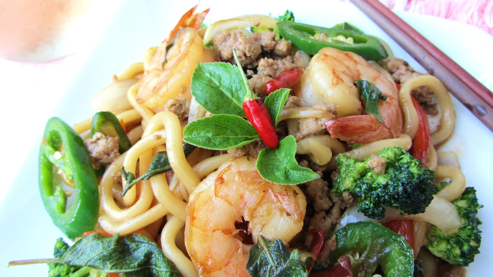 Let's eat......simple! PadKeeMao Udon or Drunken Noodles
