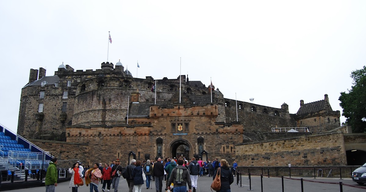 Keeping Time Edinburgh Castle, Stirling, Wiilliam Wallace Monument and