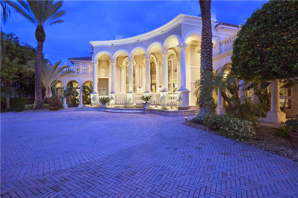 Eileen's Home Design Mansion For Sale in Fort Lauderdale, FL For