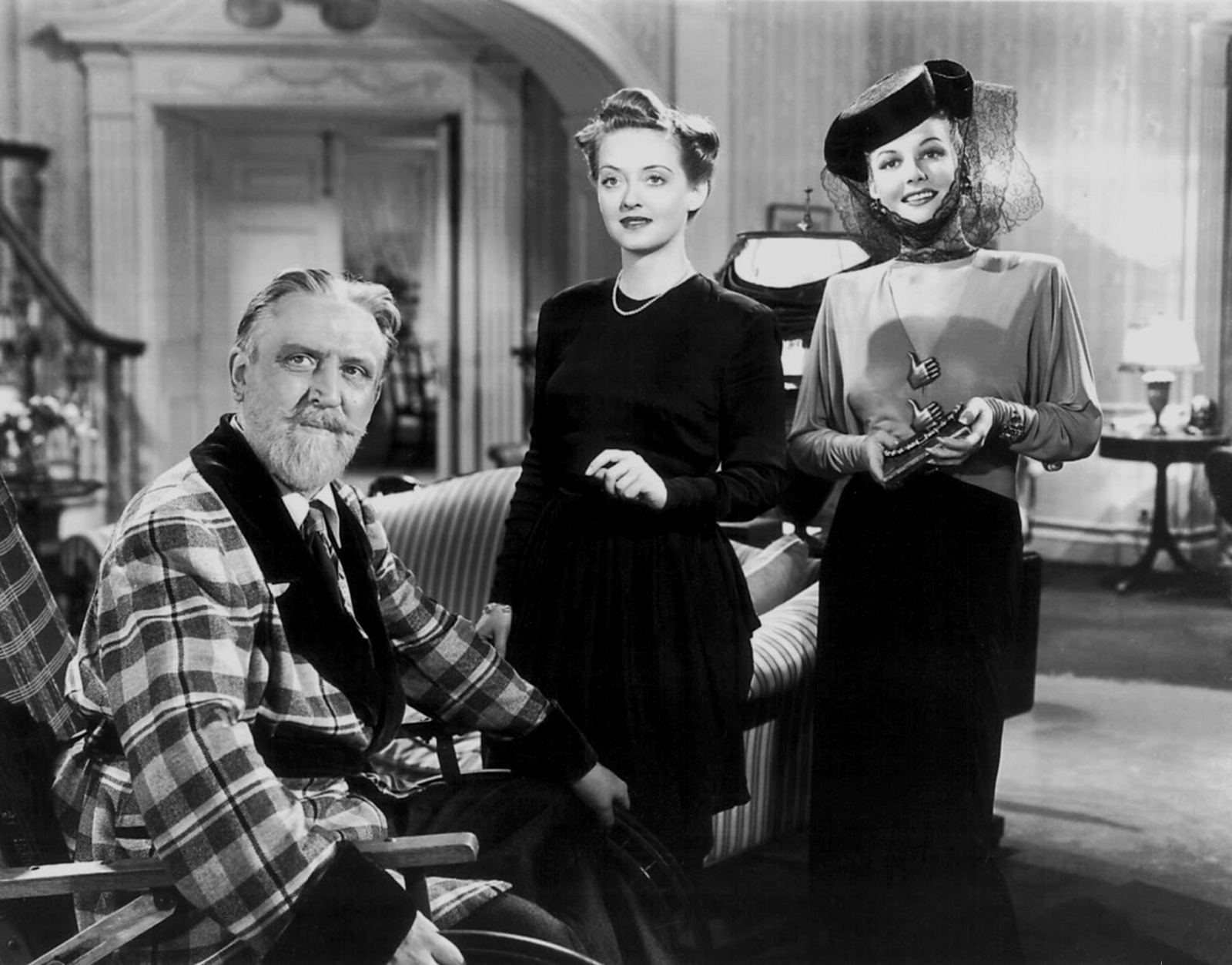 a classic holiday viewing guide for the week of december 7 2015 holiday classic movies christmas