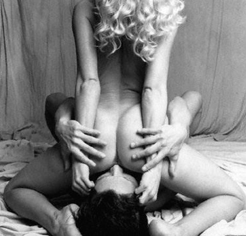 2009-02-26-amateur-erotica-oral-sex.jpg
