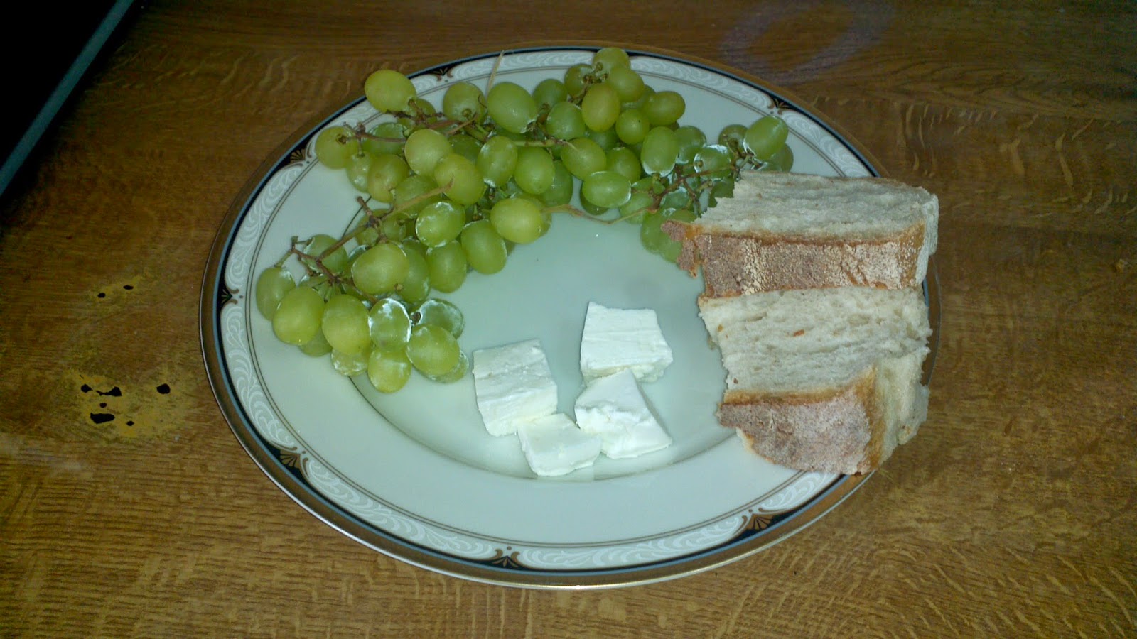 Momzcuisine Grape Snack with Feta Cheese