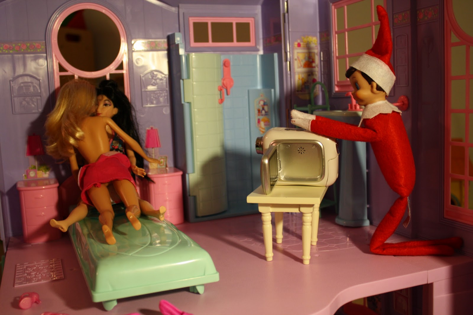 Creepy Elf: Dirty Movies