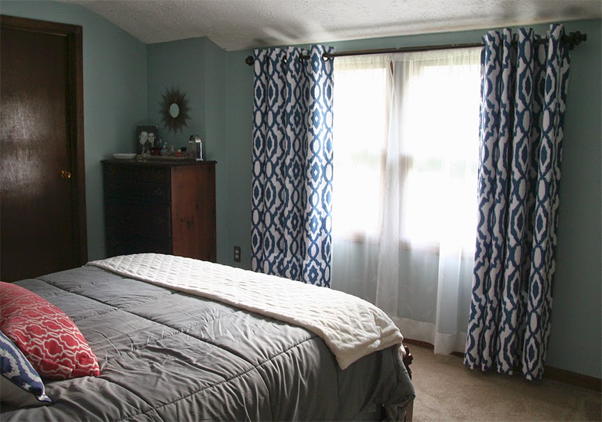 Sohl Design Diy Window Curtains From Shower They Are Easy To Open And Close Do A Good Job Of Blocking Out The Light You Can Turn Any Fabric Into Curtain With Rings This Way