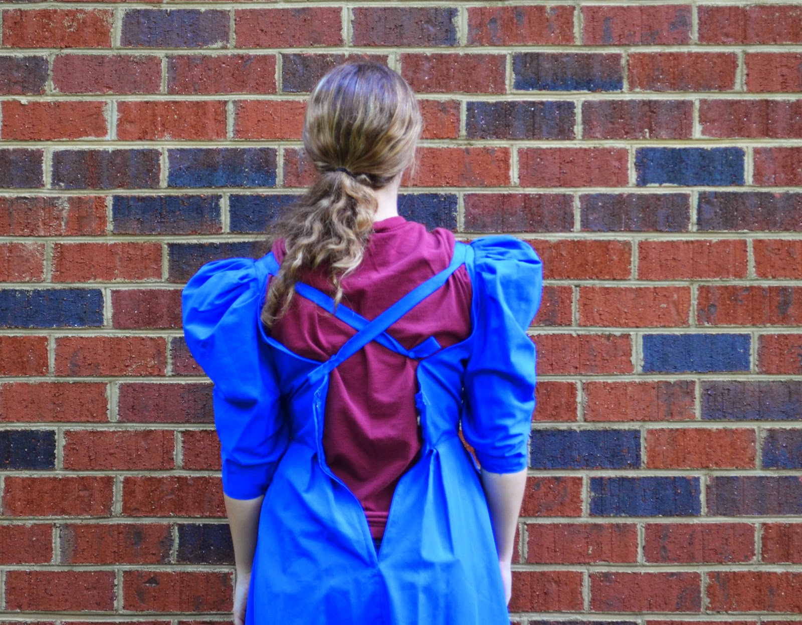 Refashion Coop Too Long, puffy sleeves and way too small, this dress