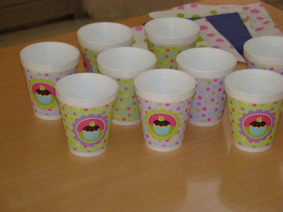 Dulce Tentación , Pastelería Artesanal Cumple decorando Cookies y Cupcakes