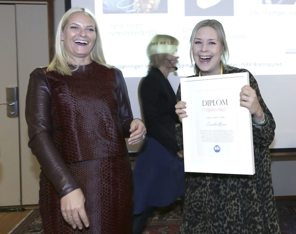 Crown Princess Mette-Marit today presented the award to the 2014 talent in the media industry to VG Camilla Bjørn under Media network’s fall seminar at Holmen Fjord Hotel