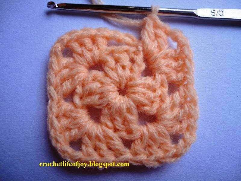 Hand crochet strawberry shortcake granny square - Depop