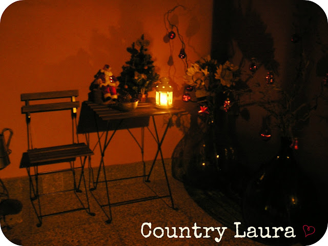 8 decorazioni natalizie e fai da te per il giardino Country Laura: ADDOBBI NATALIZI ESTERNI