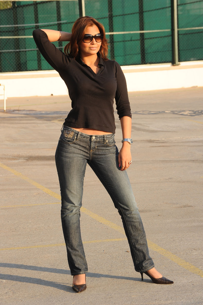 Deepali Singh1 - Deepali Singh Photoshoot Stills