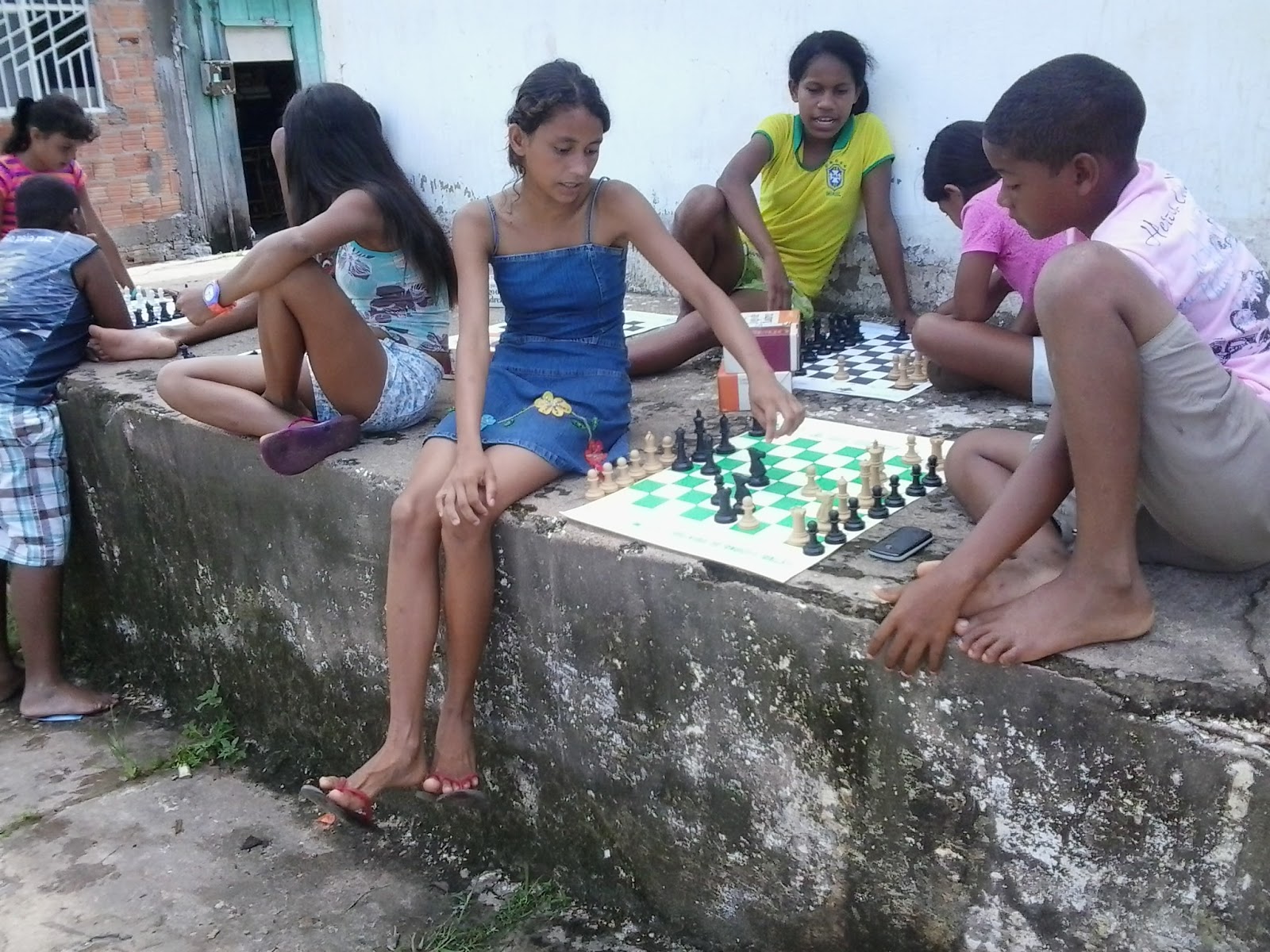 Clube de Xadrez Marabá: DOMINGO COM XADREZ NO CABELO SECO