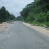 Ayuntamiento de Nagua realiza bacheo de la carretera que comunica con Cabrera
