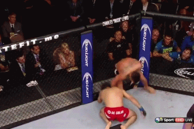 Anthony+Pettis+Submits+Gilbert+Melendez+by+Guillotine+Chocke+-+UFC+181.gif