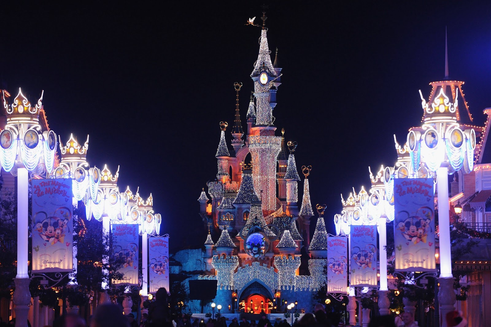 World Visits: Trip to Disneyland Paris Holidays
