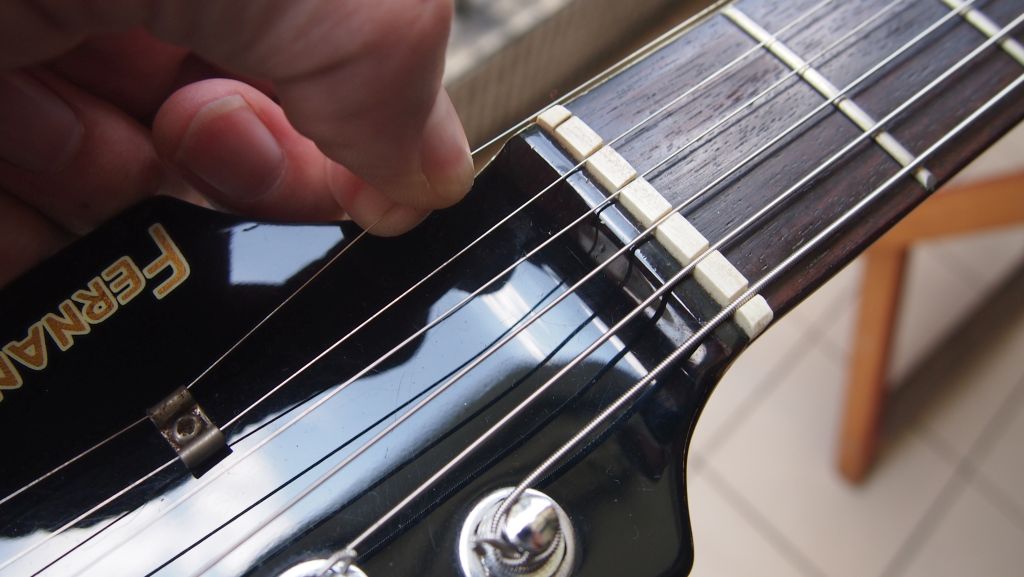 diy guitar cleaner cheap and easy diy guitar nut lubricant diy strat and other guitar audio projects diy guitar cleaner cheap and easy diy guitar nut lubricant diy strat and other guitar audio projects