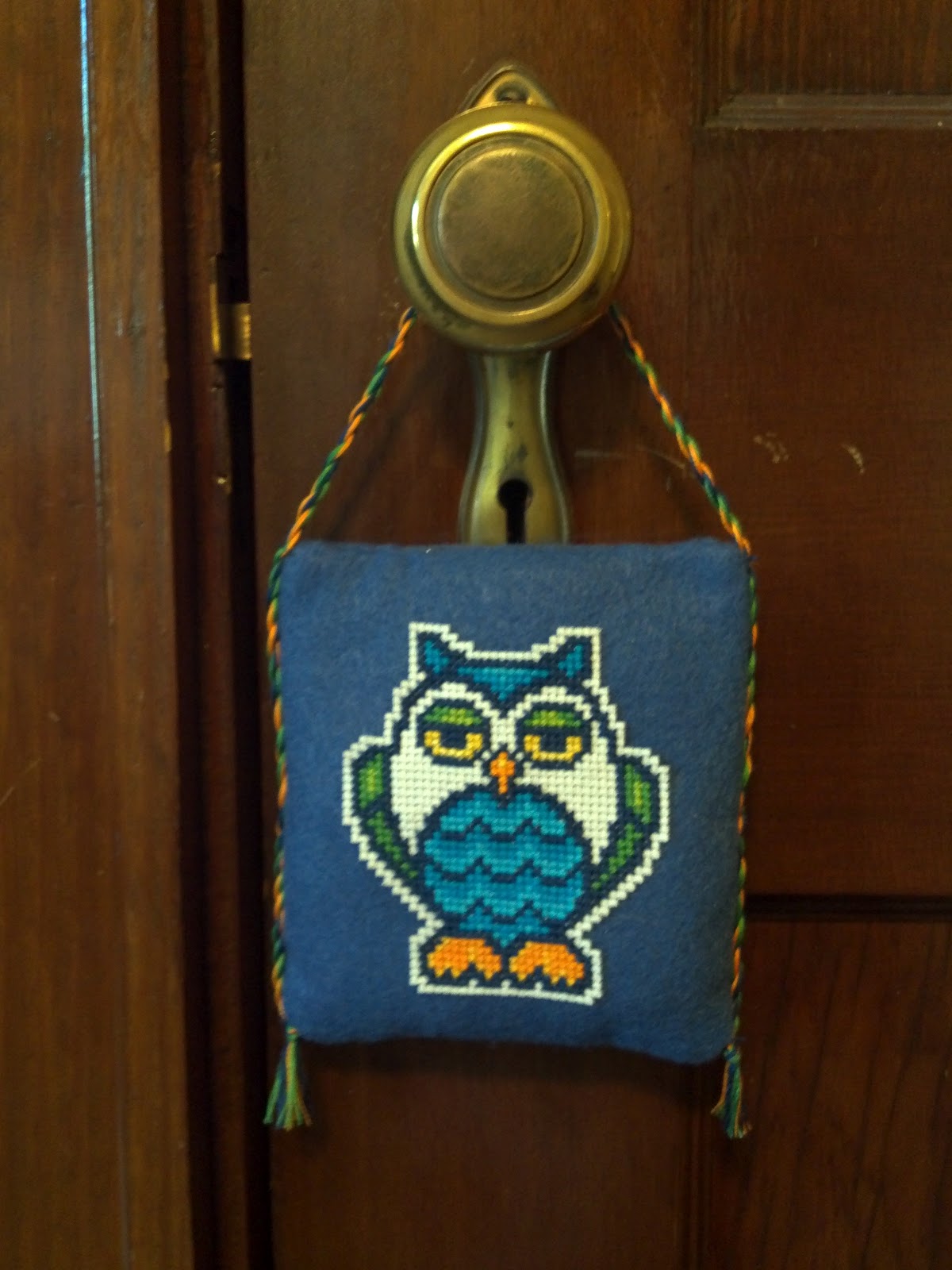 Less Bitching, More Stitching! A Fiber Arts Blog PillowStyle