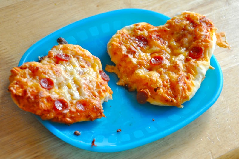 Muffin Pan Pizza Party! BentOnBetterLunches