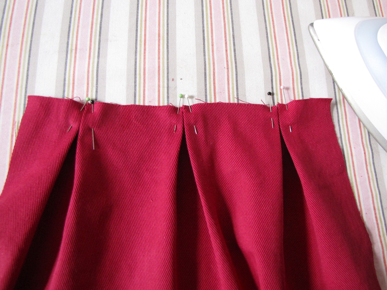 Of Dreams and Seams Circle Pocket Skirt Tutorial/Pattern/HowTo