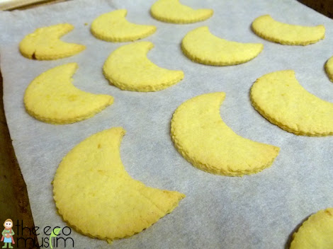 crescent moon cookies