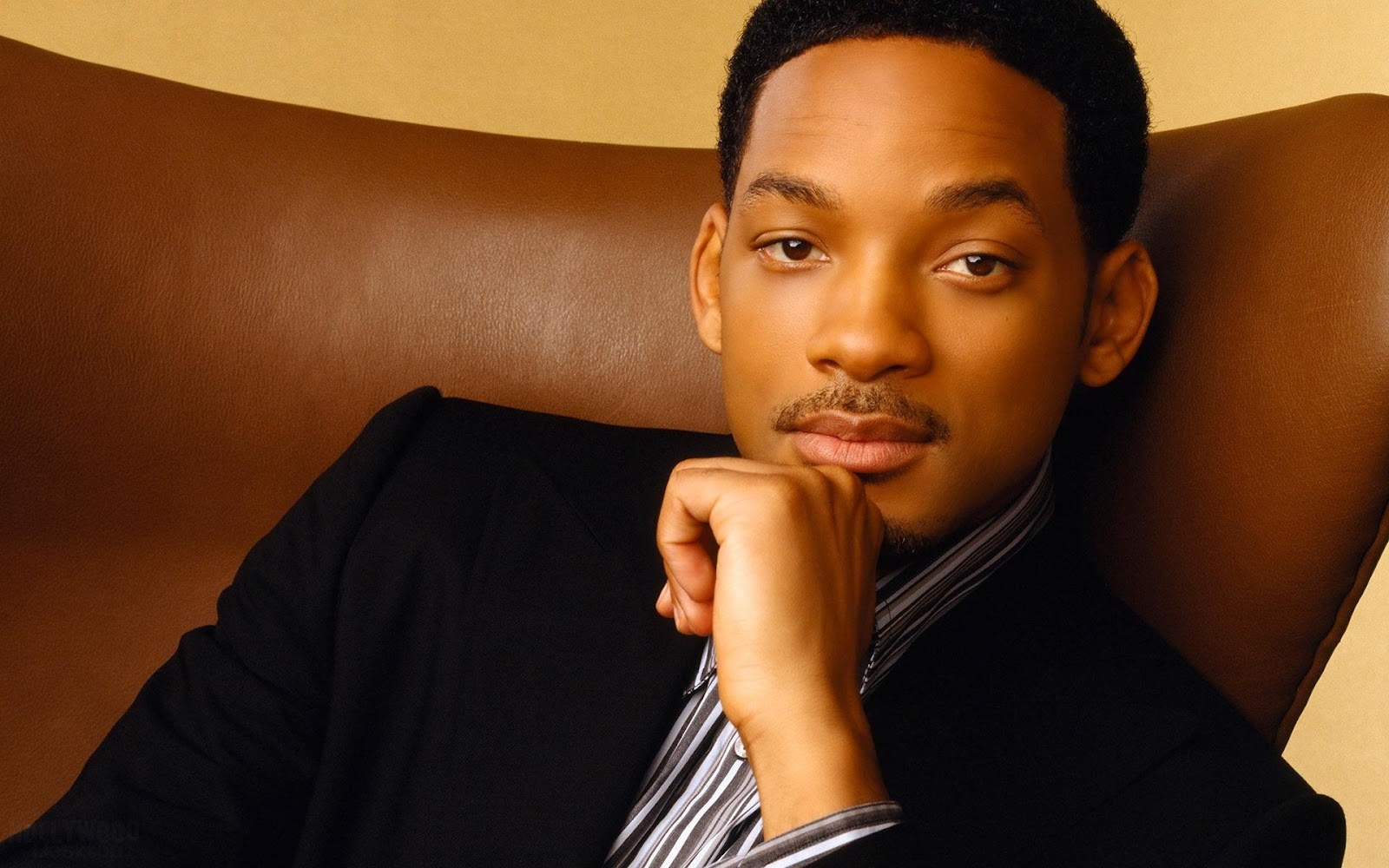 http://2.bp.blogspot.com/-Mwk3CwfMsaM/UCEu2Uir30I/AAAAAAAAH6E/oFQtvUTcobs/s1600/bigote-will-smith.jpg