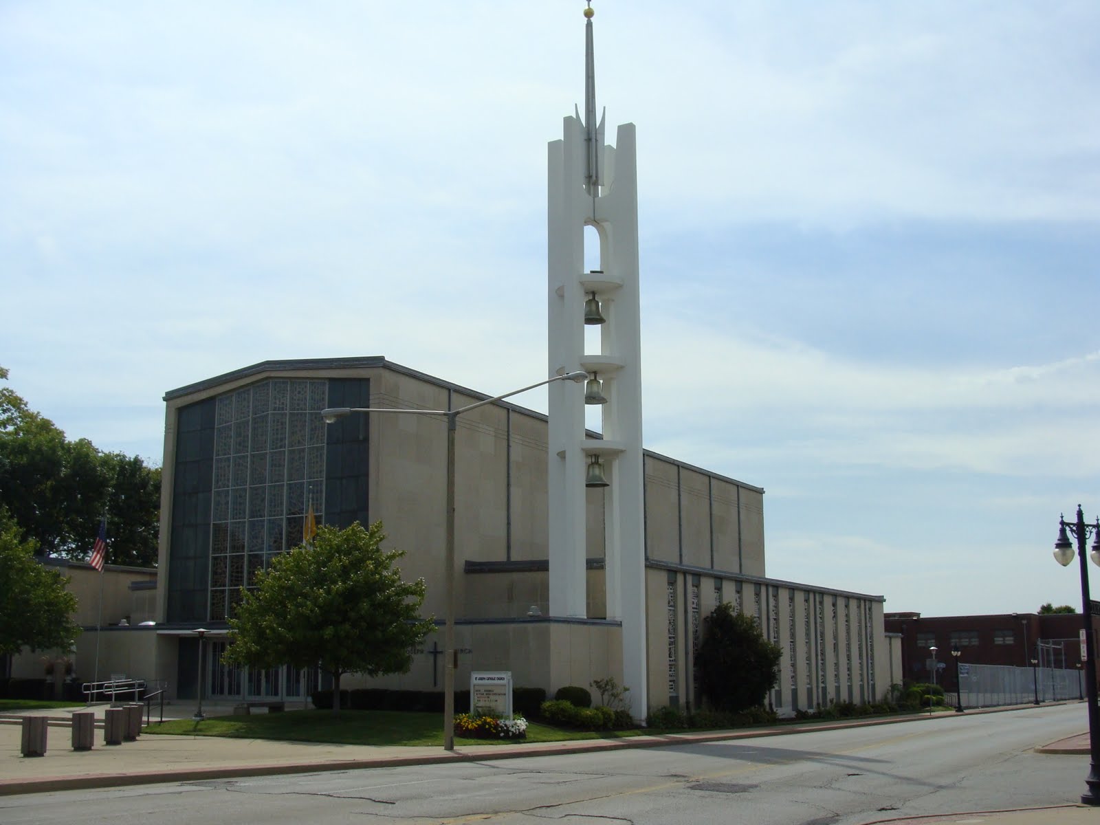 Saint Louis Patina Modernist Church, Pekin, Illinois