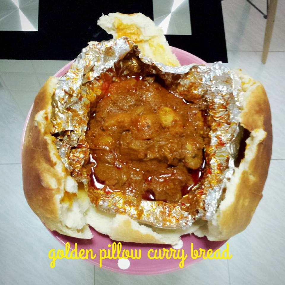 Golden Pillow Curry Bread by Sharon Foo