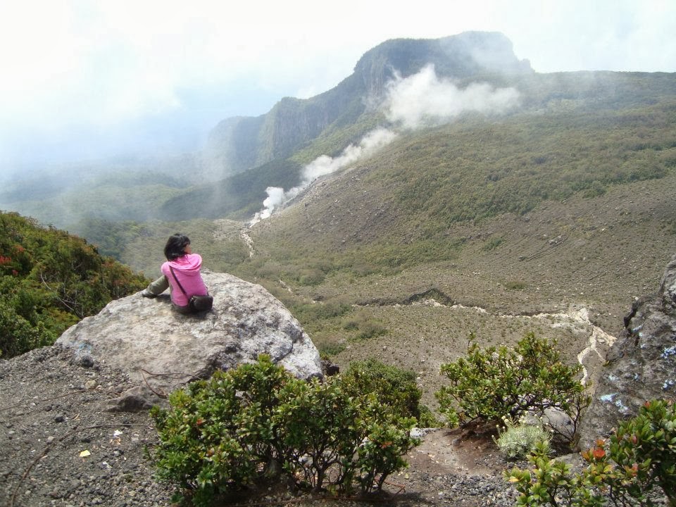 PAKET PENDAKIAN GUNUNG GEDE PANGRANGO