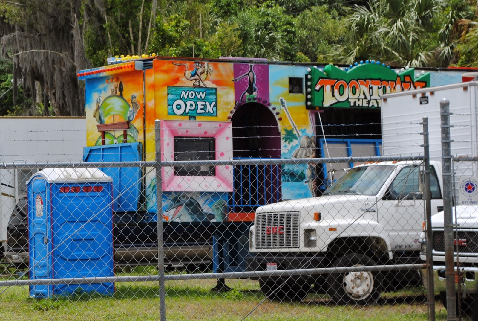 The Carpetbagger Gibsonton, FL Last Refuge of the Carnival