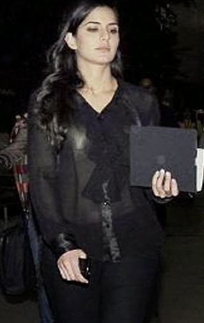 CELEBRITY ORIGINALITY: KATRINA KAIF WARDROBE MALFUNCTION