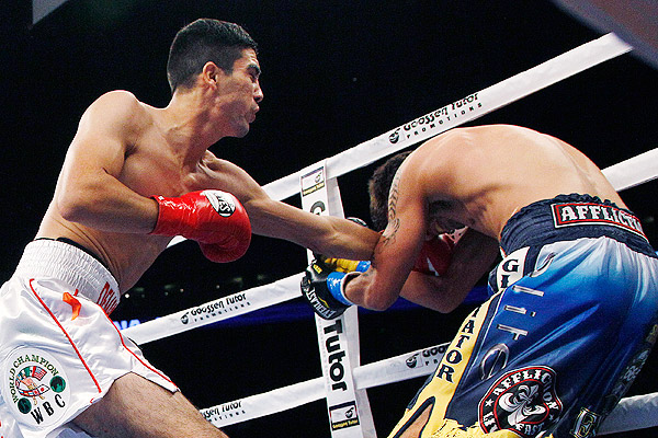 DeMarco stops Molina in round one