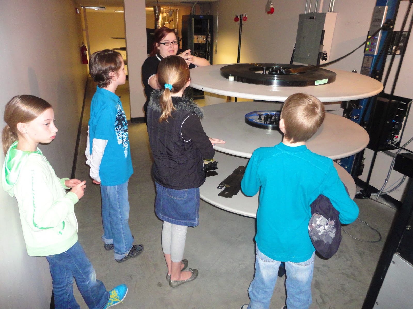 mom of 2 girly girlz Field Trip Owasso Movie Theater