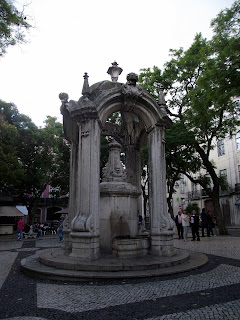 Plaza do Cormo, Revolución de los claveles 