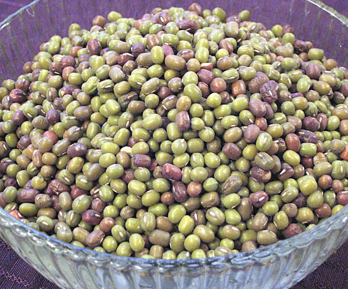 Andrea's Easy Vegan Cooking Mung bean soup with kale