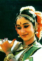 Uma Muralikrishna Kuchipudi Kalakar Dhanashree, sabdham on lord krishna ragha malighai misra chappu and more. kuchipudi kalakar blogger