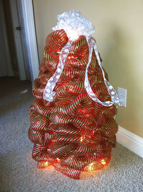 my crafty world deco mesh christmas tree tomato cage christmas tree lights