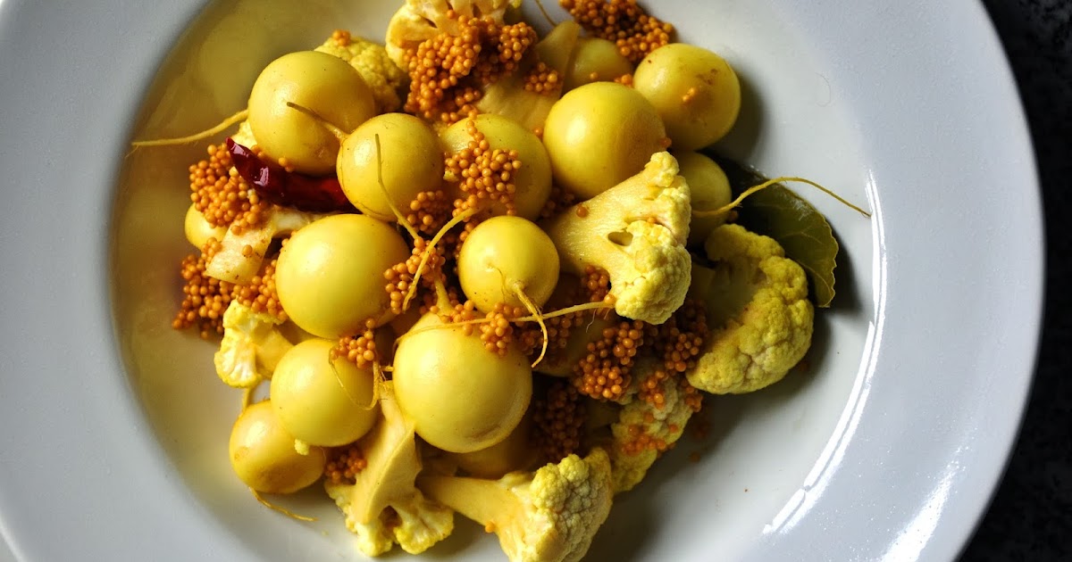 Saucy Seattleite Quick Pickled Baby Turnips & Cauliflower with Mustard