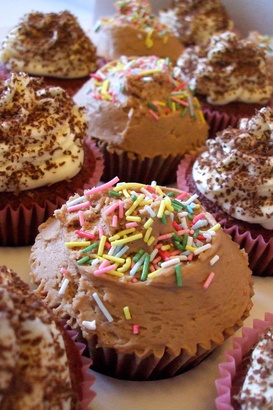 I Bake Therefore I Am Red Velvet Cupcakes (Take II) with Chocolate