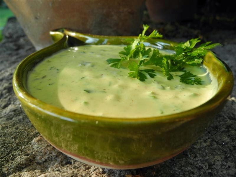 Recetas de Marlis: Salsa de yogur con curry