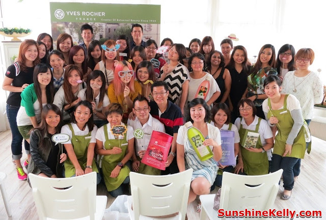 Passport to Yves Rocher, France Beauty Discovery, beauty workshop, group photo