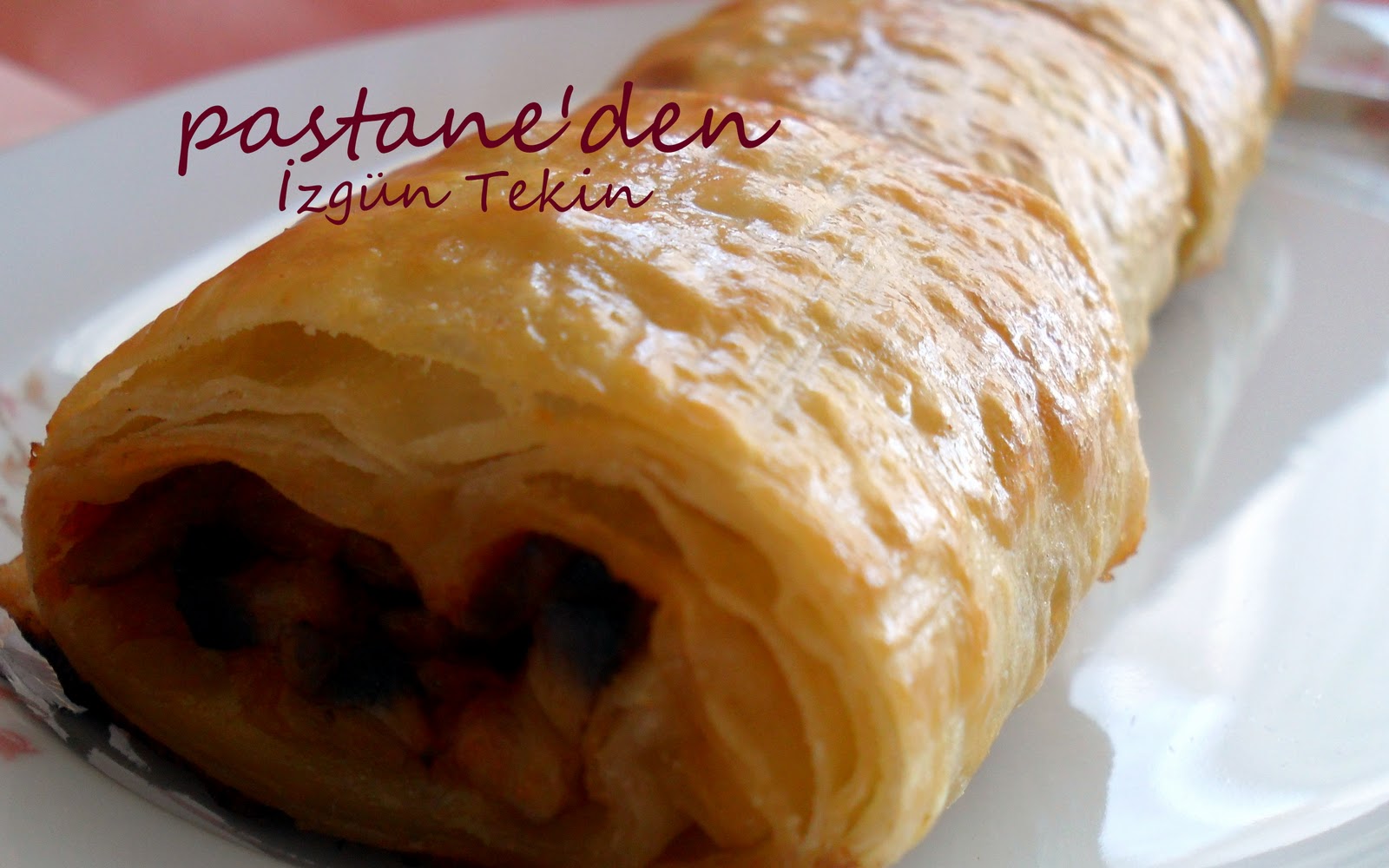 Pastaneden Mantarlı Börek