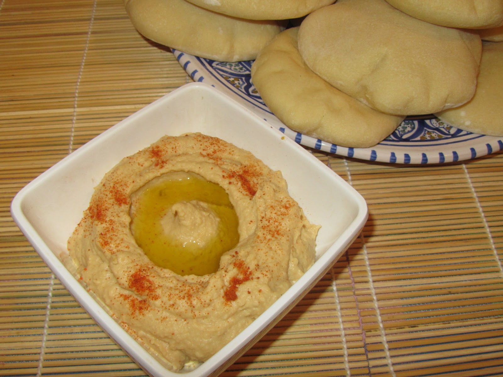Cook a bit..or a bit of a cook Hummus Arabic Mezze