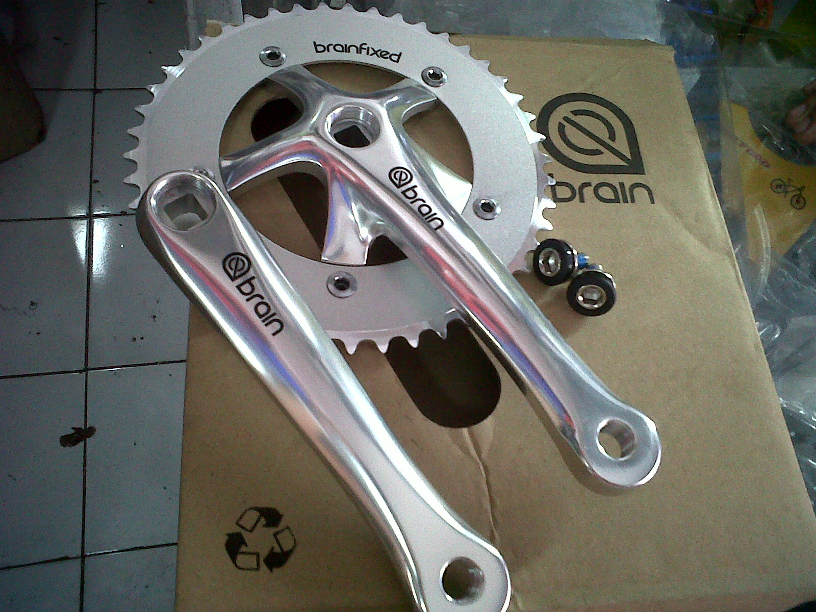 Spearpart Sepeda (Rims vuelta, lampu big frog, deker/ knee