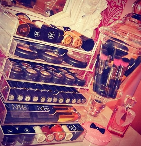 MYOFS How to organize your makeup