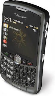 Harga terbaru dan spesifikasi dari BlackBerry Smartfren 8330