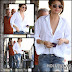 Selena Gomez: Sexy Jeans Rasgados en Almuerzo en California!