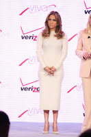 Jennifer Lopez posing for cameras